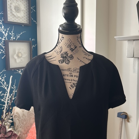 Stunning little black dress!! Size L - Picture 6 of 16